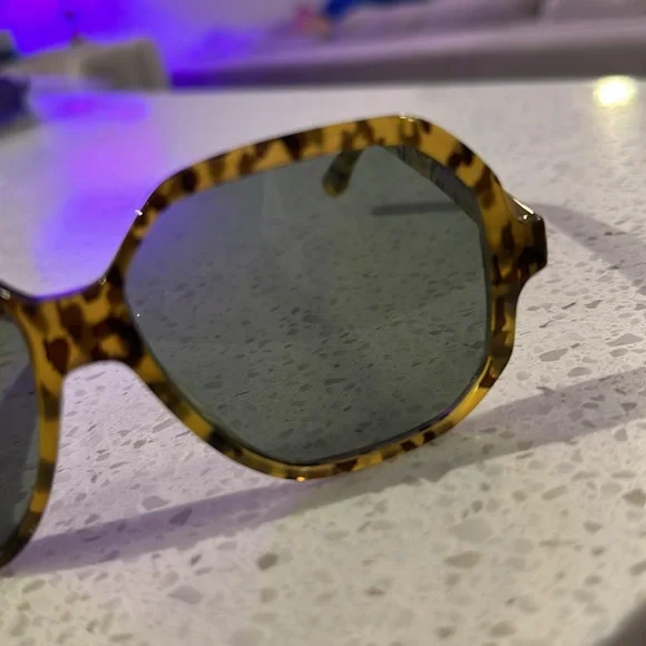 YSL Sunglasses Tortoise Oversized Vintage Style SAINT LAURENT EYEWEAR Blaze oversized cat-eye tortoiseshell  main image 4
